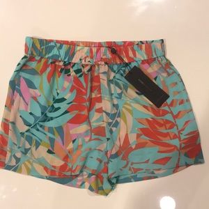 BCBG MAXAZRIA SHORTS